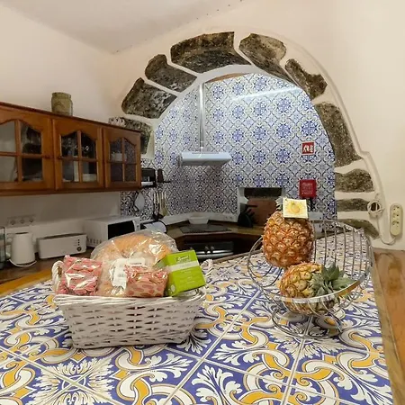 Casa Da Pedra Lagoa (Azores)